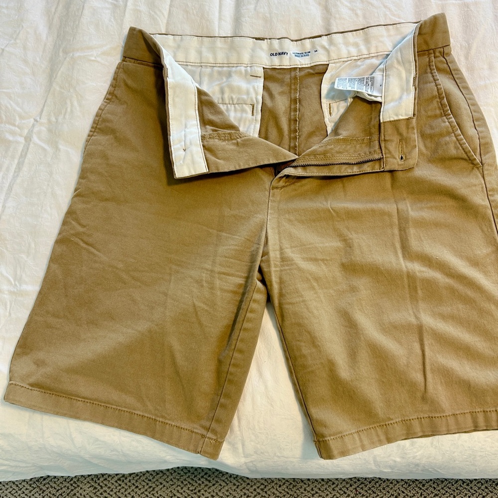 Old Navy Men's Khaki Flat Front Shorts